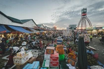 Cận cảnh bên trong chợ đầu mối trái cây lớn nhất Sài Gòn