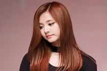 Chết lặng khi nhìn nghiêng mặt ngôi sao Kpop