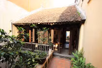 Khám phá nhà cực cổ giữa Hà Nội