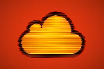 Trung Quốc bị “tố” theo dõi người dùng Apple iCloud