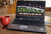 Mách bạn chiêu xem World Cup trơn tru dù Internet rùa bò