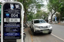 Tài xế phàn nàn sau vài ngày thí điểm đỗ xe thông minh