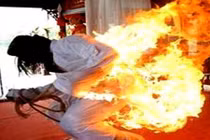 Nữ trạm trưởng y tế xã ở Quảng Nam tưới xăng tự thiêu