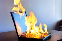 Mẹo khắc phục hậu quả của việc “xài” laptop 24/24h