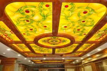 Soi tranh kính nội thất trăm triệu nhà giàu mới dám mua