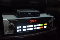 Mổ xẻ dàn karaoke thu âm giọng hát “đỉnh” tại nhà