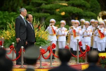 Ảnh: Thủ tướng Nguyễn Xuân Phúc tiếp Thủ tướng Singapore Lý Hiển Long