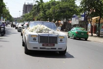 Những đại gia Việt khoe giàu ở đám cưới xa xỉ