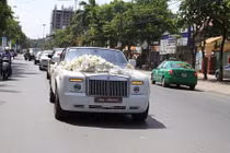 Những đại gia Việt khoe giàu ở đám cưới xa xỉ