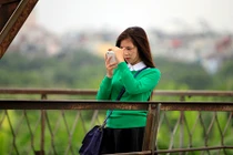 Thời tiết hôm nay 25/4: Hà Nội se lạnh, đêm có mưa