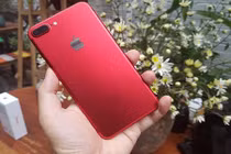 Hàng “nóng” iPhone 7 Plus đỏ vừa về Hà Nội có gì độc?