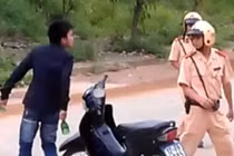 Chống đối CSGT, 5 thanh niên nếm trái đắng