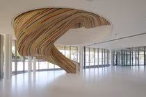 Những thiết kế cầu thang dị thường, đẹp hút mắt