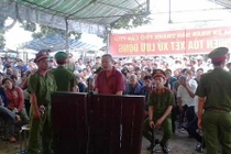 Mời hát karaoke không được, đâm chết bạn