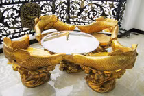 Soi nội thất độc lạ trong nhà Sao Việt