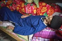 Cụ già chết đi sống lại sau khi nằm trong quan tài