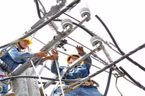 Những lần điều chỉnh giá điện nóng dư luận của EVN