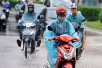 Chiều nay, Hà Nội lại mưa to kèm giông