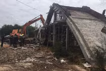 Vũng Tàu: Sập giàn giáo, 4 công nhân bị vùi lấp