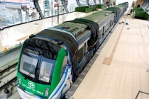 Ảnh: Tàu đường sắt trên cao đầu tiên ở Việt Nam lộ diện