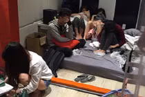 Bí mật trong động lắc thác loạn của cậu ấm cô chiêu Việt