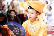 Bạn trẻ 9X “đua” làm ông đồng bà cốt tăng đẳng cấp 