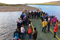 Kỳ lạ đảo hoang chỉ cho du khách ghé thăm một lần trong năm 