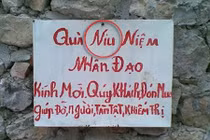 Cười chảy nước mắt vì biển quảng cáo sai chính tả