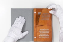 Độc đáo dùng giấy lọc thành nước sạch