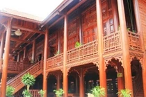 Nhà gỗ khủng gây “bão” dư luận của đại gia tỉnh lẻ