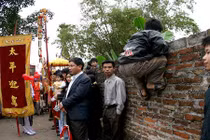 Ảnh: Những tư thế lạ mùa lễ hội 2017