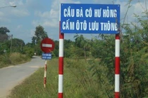 Cười ngất với 11 cây cầu có tên siêu độc ở Việt Nam