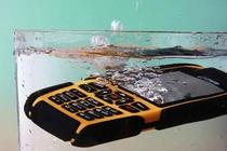 Điểm các điện thoại “cục gạch” được dân phượt cực yêu