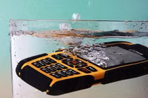 Điểm các điện thoại “cục gạch” được dân phượt cực yêu