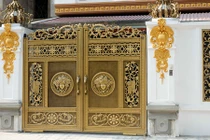 Ngắm những thiết kế cổng “chuẩn nhà giàu mới có” ở Hà Nội