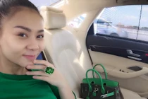 Những lần “ném tiền qua cửa” gây choáng của Thu Minh 