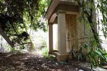 Ảnh: Cảnh hoang tàn tại biệt thự cựu Chủ tịch Hà Nội từng ở