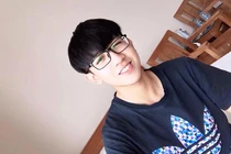 Danh tính mỹ nam 2002 có nụ cười hớp hồn dân mạng