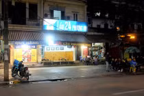 Ảnh: Vỉa hè các phố ăn nhậu nổi tiếng Hà Nội giờ ra sao?