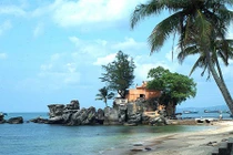 Nghỉ lễ 30/4, xả hơi ở đâu để né mưa gió?