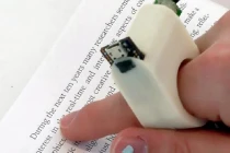 Thiết bị giúp người khiếm thị đọc sách của người thường