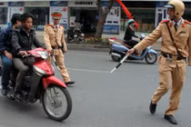 Phạt xe không chính chủ: CSGT xác minh bằng cách nào? ​