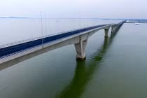 Sai sót kỹ thuật cầu vượt biển dài nhất Việt Nam nguy hiểm không?