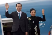 Chủ tịch nước bắt đầu chuyến thăm chính thức Belarus