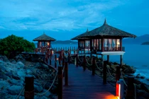 Giật mình giá phòng những “thiên đường sung sướng” Việt dịp 30/4