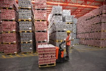 Tận mắt dây chuyền sản xuất khủng của Coca cola 