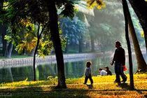 Thời tiết hôm nay 16/5: Miền Bắc mát mẻ, miền Trung mưa lớn