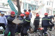 Bình Định: Nhà đổ sập, một người văng ra đường tử vong