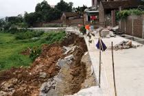 Cận cảnh đường tiền tỷ chưa xây xong đã đổ sụp ở Hà Nội