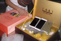 Đủ kiểu “bá đạo” để tuồn lậu iPhone 6